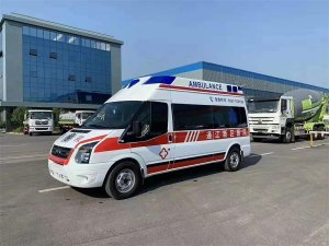 國(guó)六福特V348長(zhǎng)軸高福星救護(hù)車